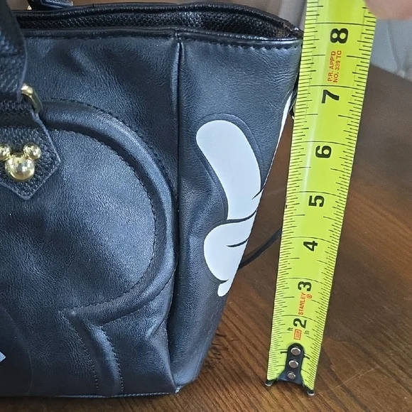 Disney Faux Leather Bioworld Mickey Mouse Satchel/Crossbody in black and white. - Picture 5 of 12